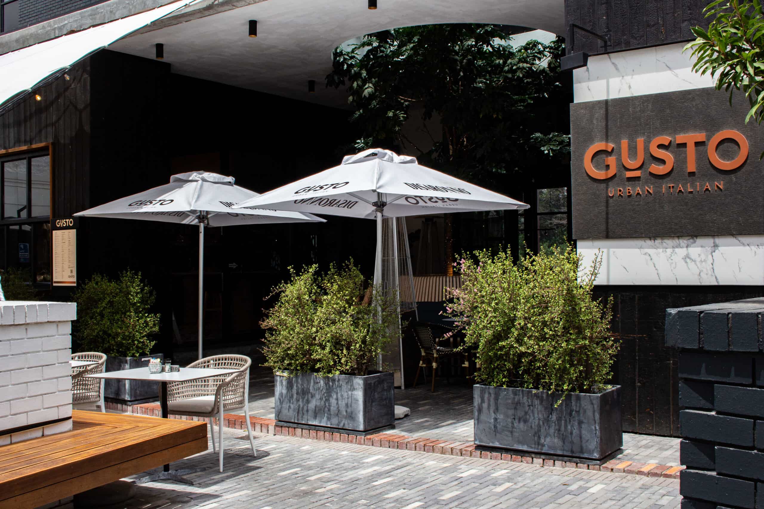 IMG_9836 Outside of the Gusto Urban Italian restaurant offering a Sunday lunch buffet in Century City